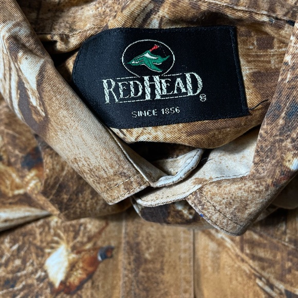 RedHead Button down shirt Mens Medium Wild Turkey Woods Outdoor Fall Autumn AOP - Picture 6 of 7